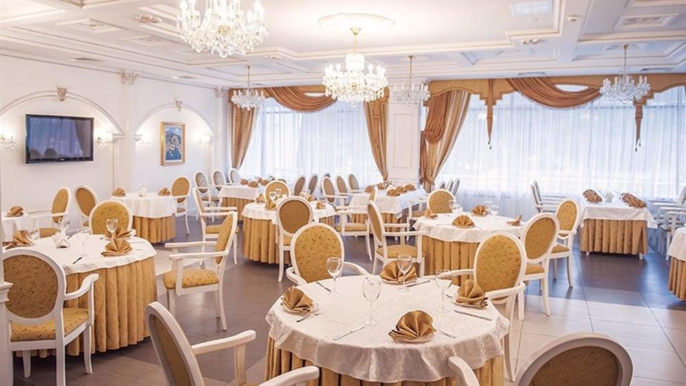 Bratislava Hotel Kiev Buitenkant foto