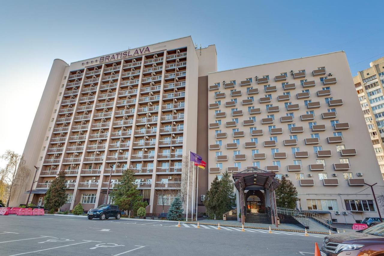 Bratislava Hotel Kiev Buitenkant foto